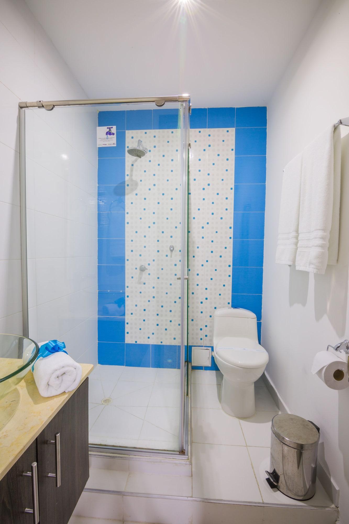 Velik Ocean Aeropuerto 3*