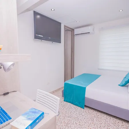 Hotel Velik Ocean Aeropuerto