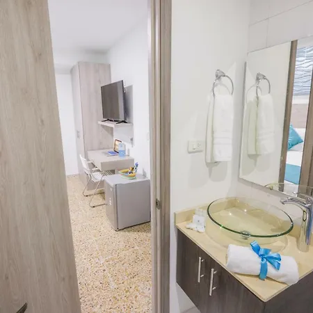 Hotel Velik Ocean Aeropuerto